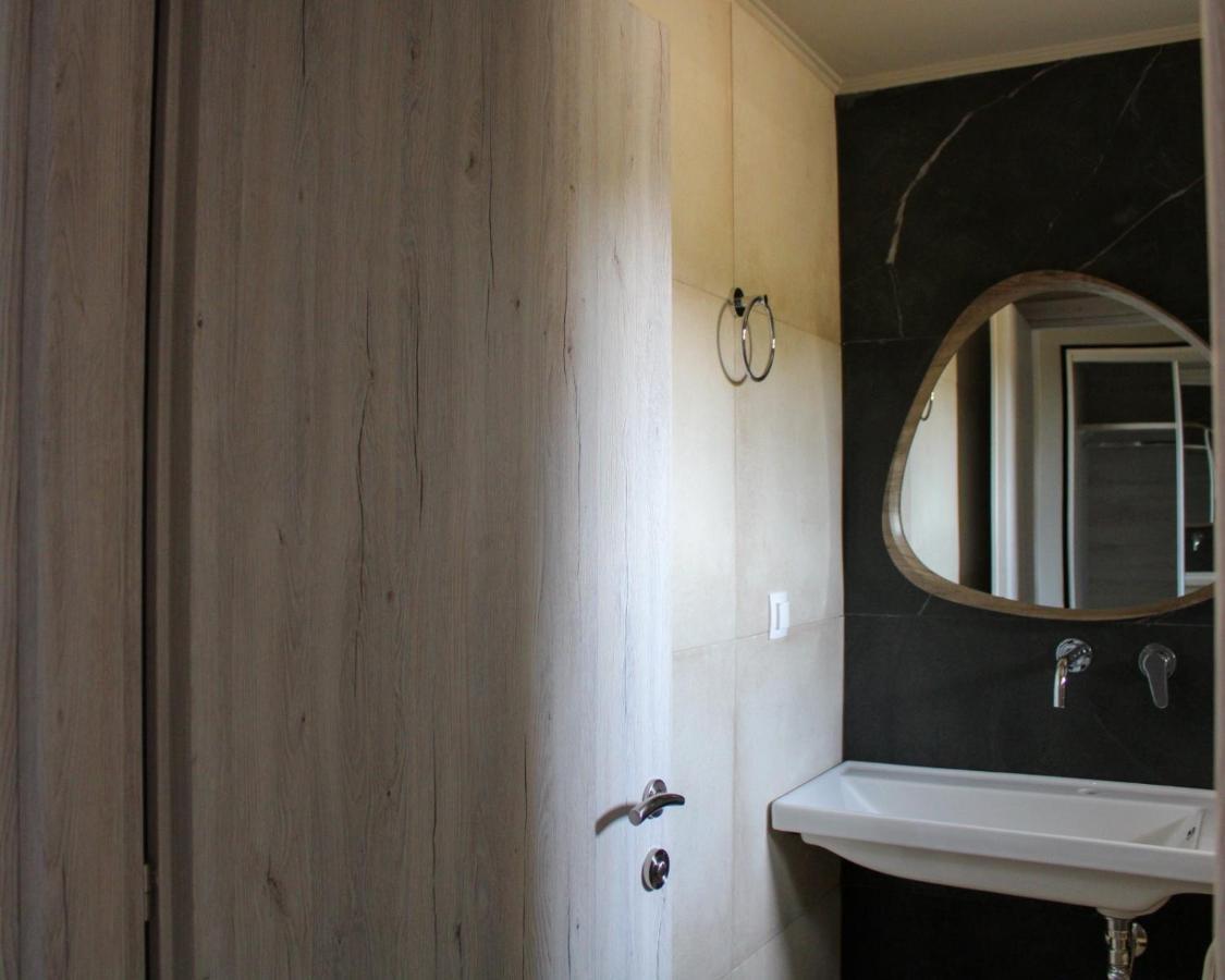 Agali Supreme Hospitality And Comfort Афитос Екстериор снимка